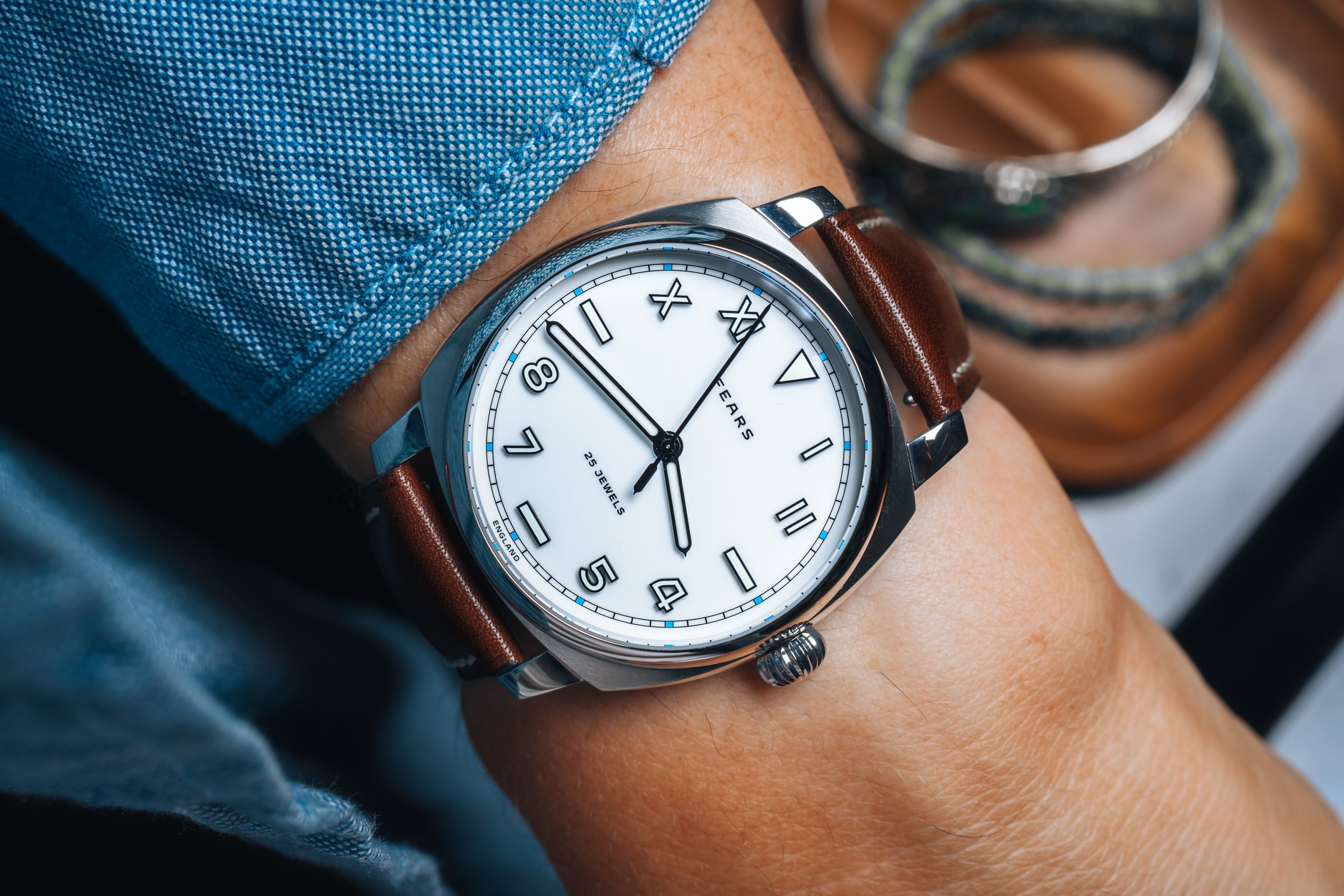 Fears Brunswick 40 White Topper Edition – Fears Watch Company Limited