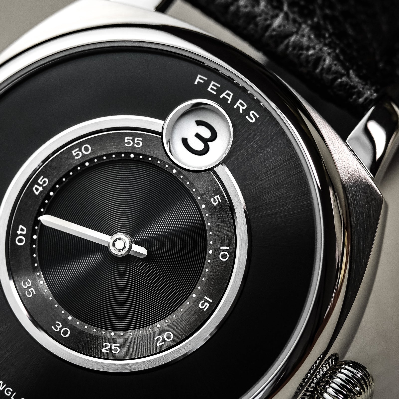 Fears Brunswick 40.5 Jump Hour Raven Black – Fears Watch Company